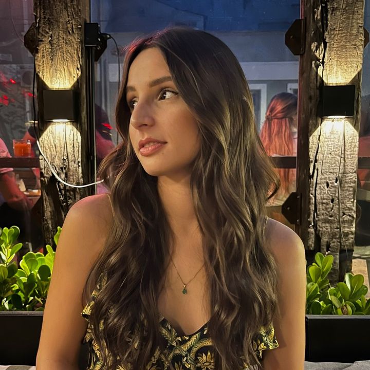 Profile Picture of Pietra Aloise (@pietraaloise) on Tiktok