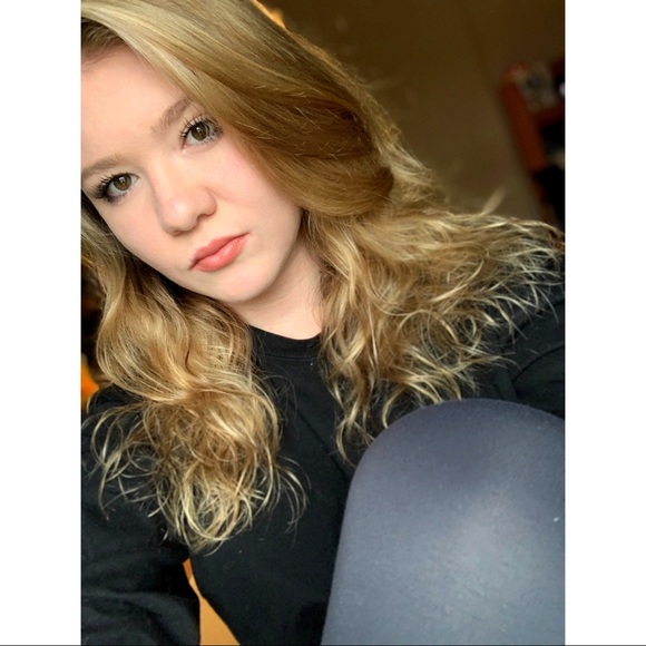 Profile Picture of Jasmine Price (@jprice71) on Poshmark