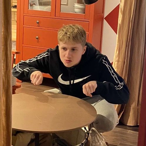 Profile Picture of Louis Simpkins (@louiskims) on Tiktok