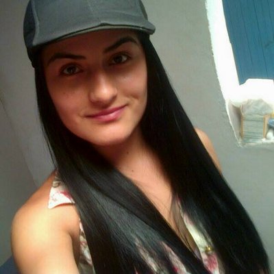 Profile Picture of Fernanda Motta (@lisamotta_25) on Twitter