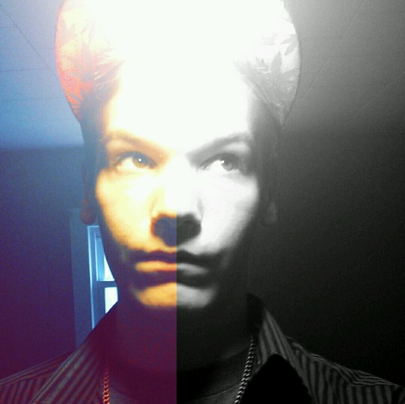 Profile Picture of Levi Helms (@high_lsh) on Poshmark