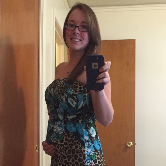 Profile Picture of Miranda Guyon (@mirandaguyon) on Poshmark