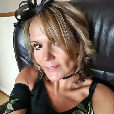 Profile Picture of Debbie CRUMP (@DebbieCRUMP7) on Twitter