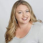 Profile Picture of Carrie Hackworth | Real Estate (@dreamhomesbycarrie) on Instagram
