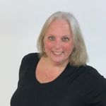 Profile Picture of Kim Moore (@hooked.in.happyvalley) on Instagram