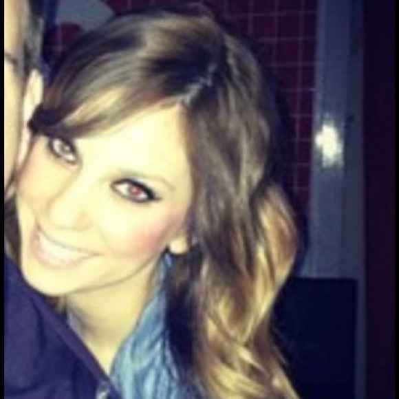 Profile Picture of Daniela Ponte (@daniela_ashley) on Poshmark