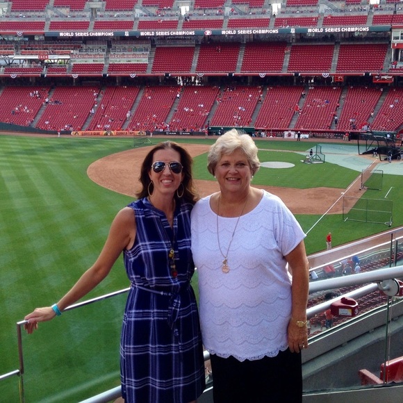 Profile Picture of Meredith Knight (@meredithz76) on Poshmark