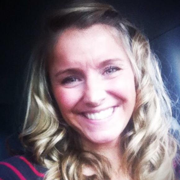 Profile Picture of Lindsey Sandefur (@lindsey0907) on Poshmark