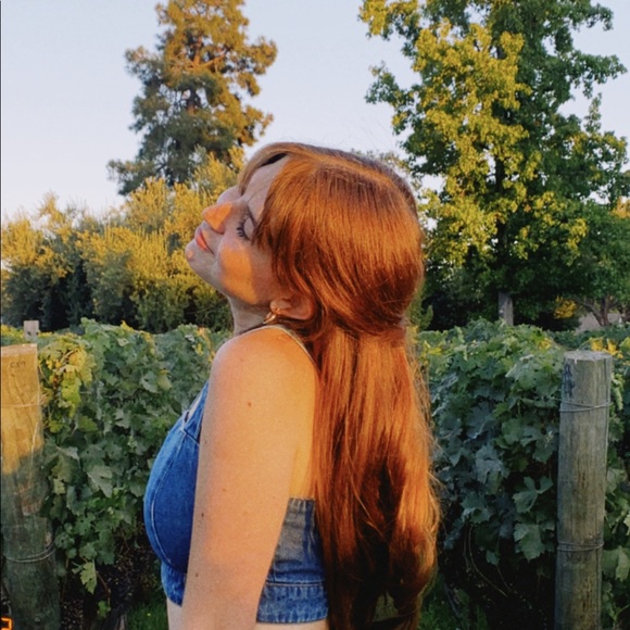 Profile Picture of Brianna Klugman (@bbriannahailey) on Poshmark