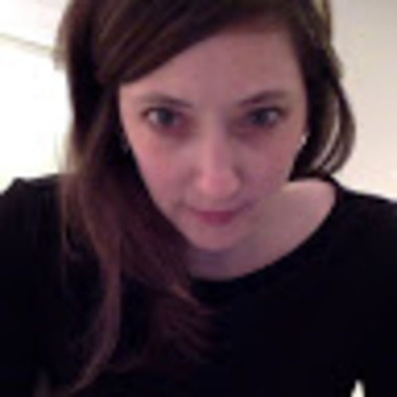 Profile Picture of Emily Guhde (@emily_guhde) on Poshmark