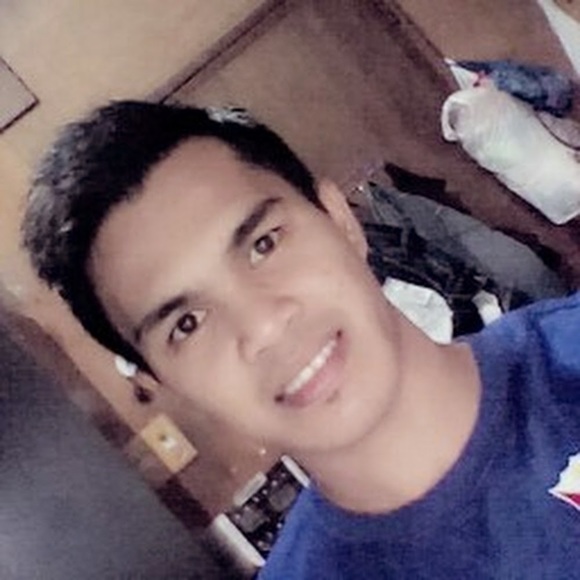 Profile Picture of Joerge rodriguez Dela cruz (@joergerdc22) on Poshmark