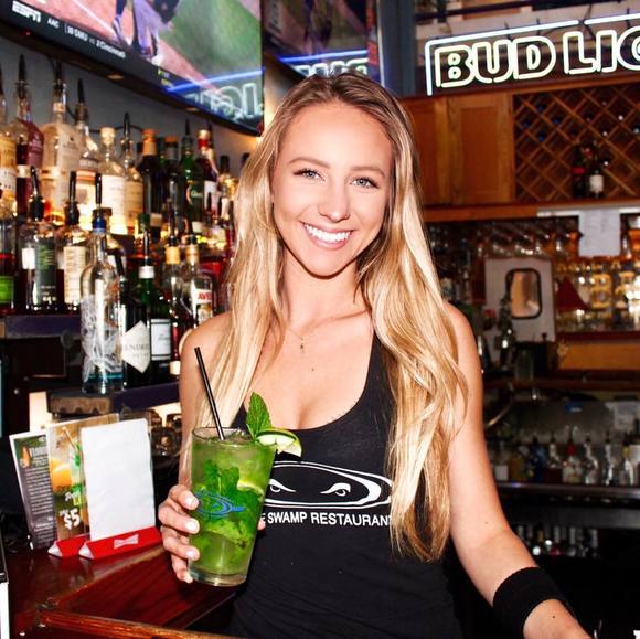 Brooke Zilkowski - Poshmark Profile Picture of Brooke Zilkowski (@brookezilkowski) on Poshmark