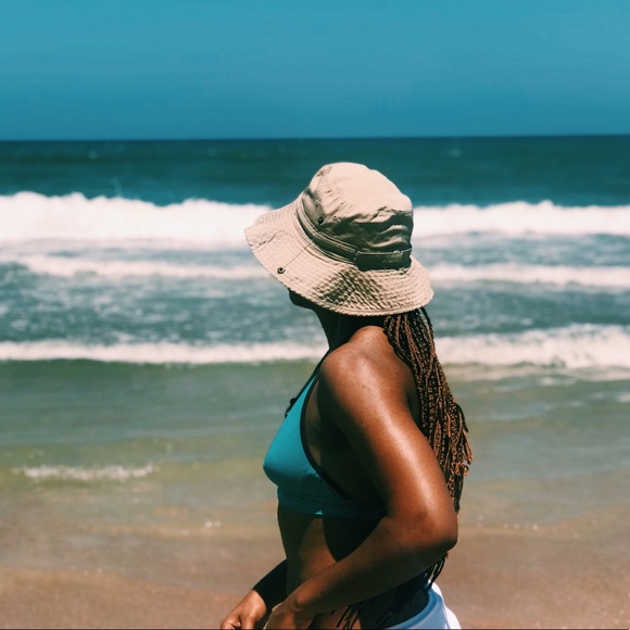 Profile Picture of Cierra Scott (@cicimarye) on Poshmark