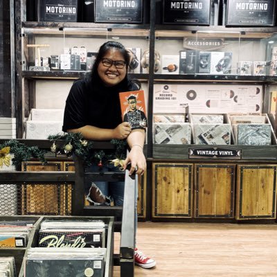 Profile Picture of Inah (@inahreads) on Twitter