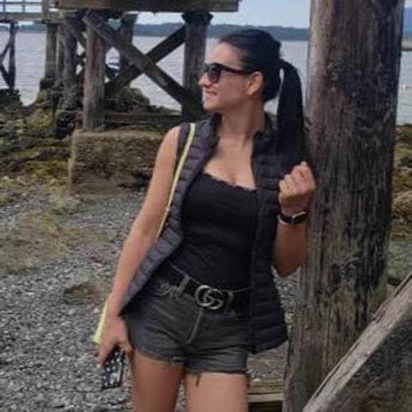 Profile Picture of Ivana Pavlovic kodzic (@ivanapavlovi303) on Poshmark