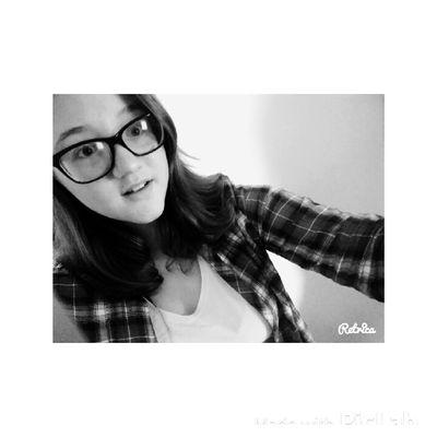 Profile Picture of Megan Button (@megbutton23) on Twitter