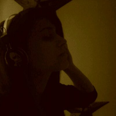 Profile Picture of Melanie Plummer (@xXMelovesXx) on Twitter