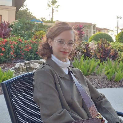 Profile Picture of Anna Maynard (@annamaynard131) on Twitter