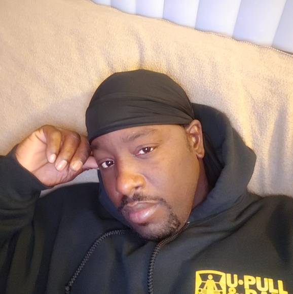 Profile Picture of Ronbo Burgess (@flyboyone30) on Poshmark