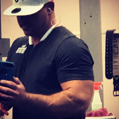 Profile Picture of Justin L Acuff (@Mr_deeds_620) on Twitter