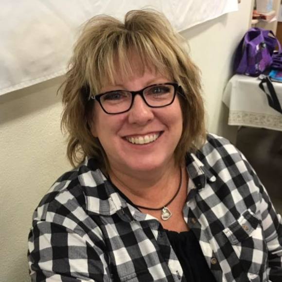 Profile Picture of Michele Carson (@mackeywest) on Poshmark