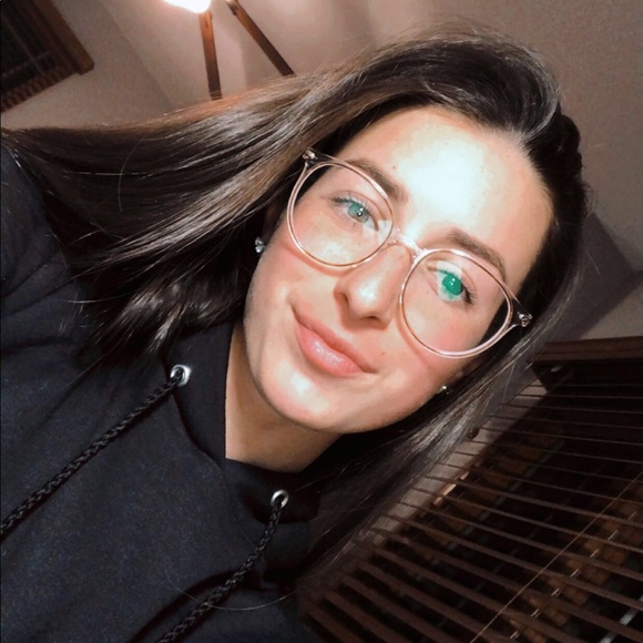 Profile Picture of Makayla Jageman (@makaylajageman) on Poshmark