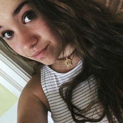 Profile Picture of Tess (@tessfischer9) on Twitter