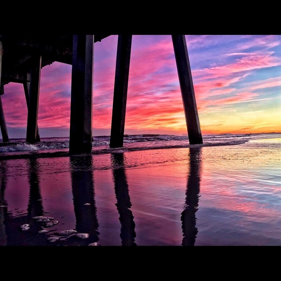 Profile Picture of Avril Clark (@avril_7) on Poshmark