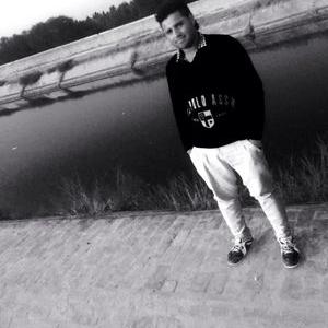 Profile Picture of Amrit Grewal (@amritgrewal21) on Twitter