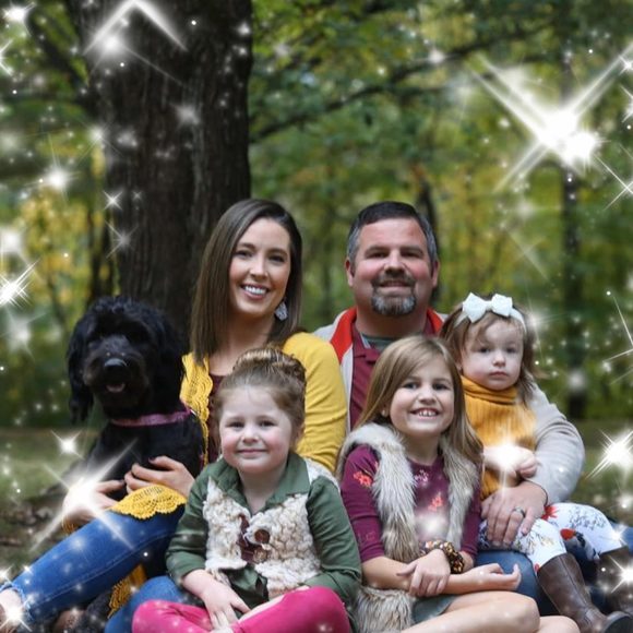 Profile Picture of Megan Rubeck (@mbutler45678) on Poshmark