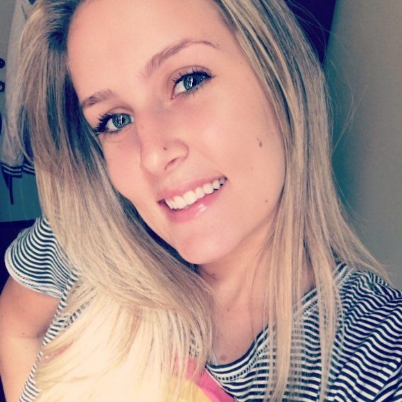 Profile Picture of Lorena Melo (@lorimello3) on Poshmark