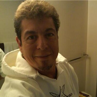 Profile Picture of Robert T. Alfaro (@enterthedragon) on Twitter