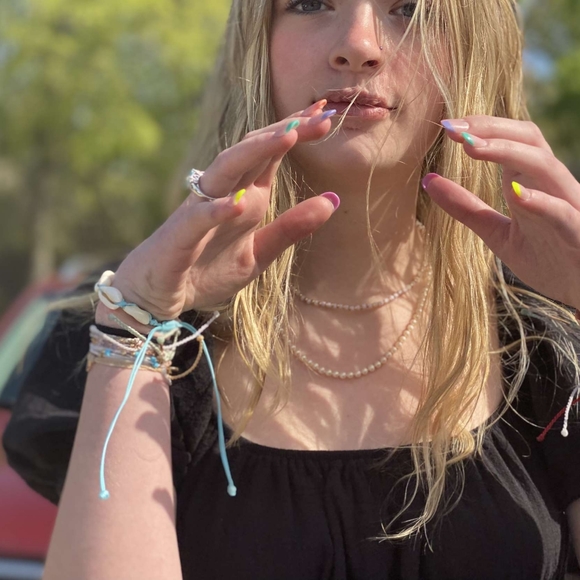 Profile Picture of Zoe Bradley (@zoebradleu) on Poshmark