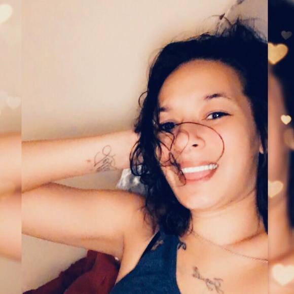 Profile Picture of Bonnie Jelley (@bonnie28) on Poshmark