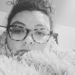 Profile Picture of Jen Wolfe (@wolfeygrrl) on Instagram
