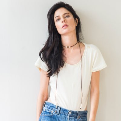 Profile Picture of Joline Towers (@JolineTowers) on Twitter