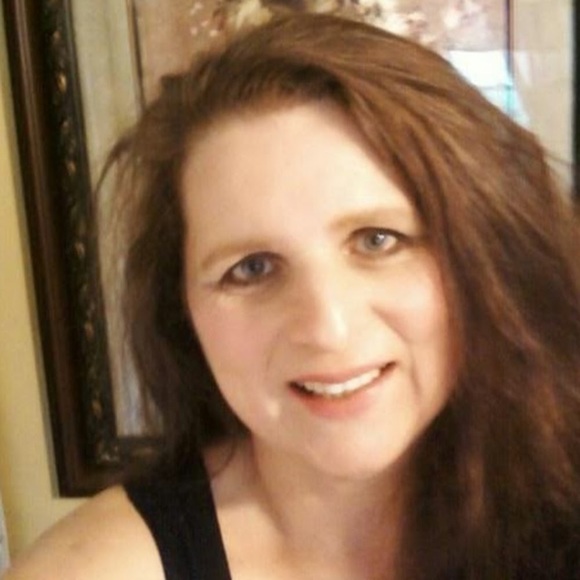 Profile Picture of Marilyn Stevens (@marilynewers) on Poshmark