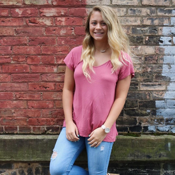 Profile Picture of Hope Fowler (@hopefowler23) on Poshmark