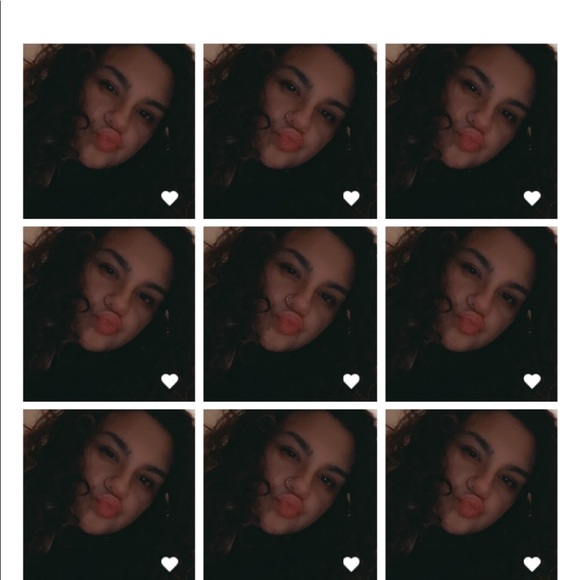 Profile Picture of Alexa Shapiro (@alexajox0) on Poshmark