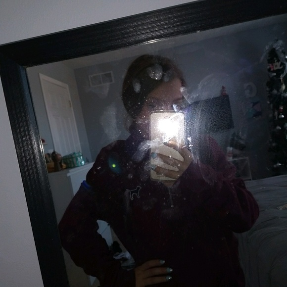 Profile Picture of Gabrielle Troutman (@gabriellet_83) on Poshmark