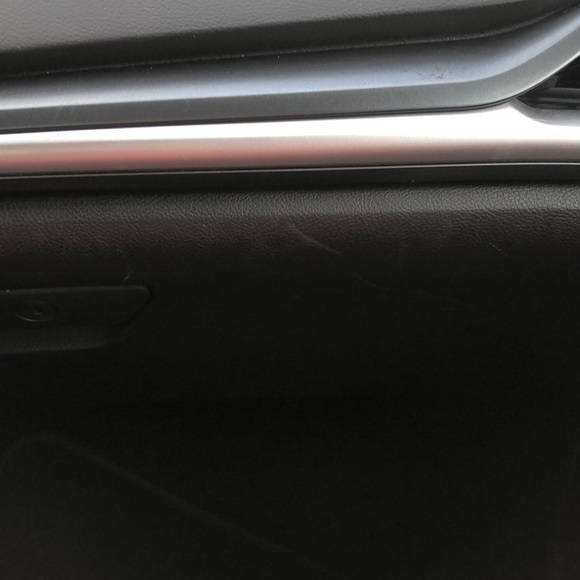 Profile Picture of Kenyettaa Gillis (@ikenyettaa) on Poshmark