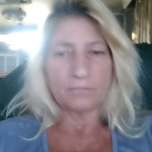 Profile Picture of Pamela Bailey (@baileypamsue) on Poshmark