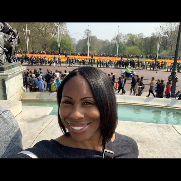 Profile Picture of Yolanda Rogers (@dryoli) on Poshmark