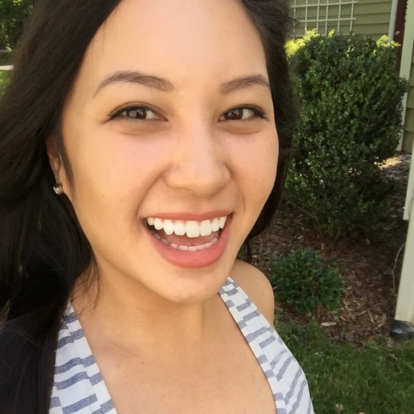 Profile Picture of Michelle Duong (@meesh_d) on Poshmark