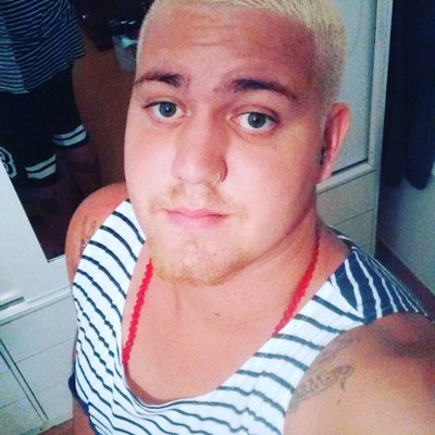 Profile Picture of LéoBacker (@Leolinduu) on Twitter