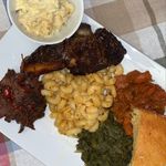 Profile Picture of Kenyatta Mitchell (@lalas_organic_kitchen) on Instagram