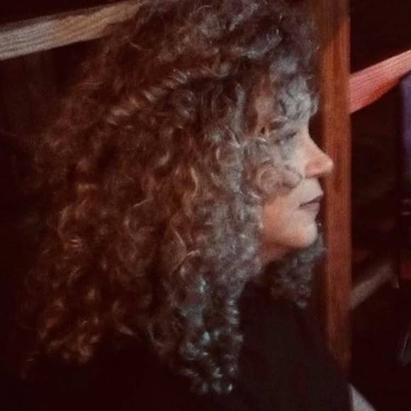 Profile Picture of Jen Zervas (@jenzervas) on Poshmark