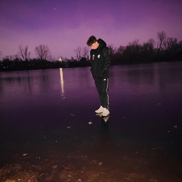 Profile Picture of Rilind Ramadani (@rilind_ramadani) on Poshmark