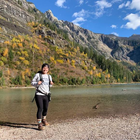 Profile Picture of Julia Pharmer (@jpharmer) on Poshmark