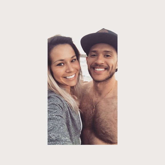 Profile Picture of Sara Tomas (@saramas) on Poshmark